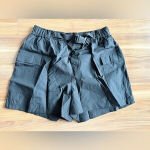 NWT Halara Cargo Shorts - size M